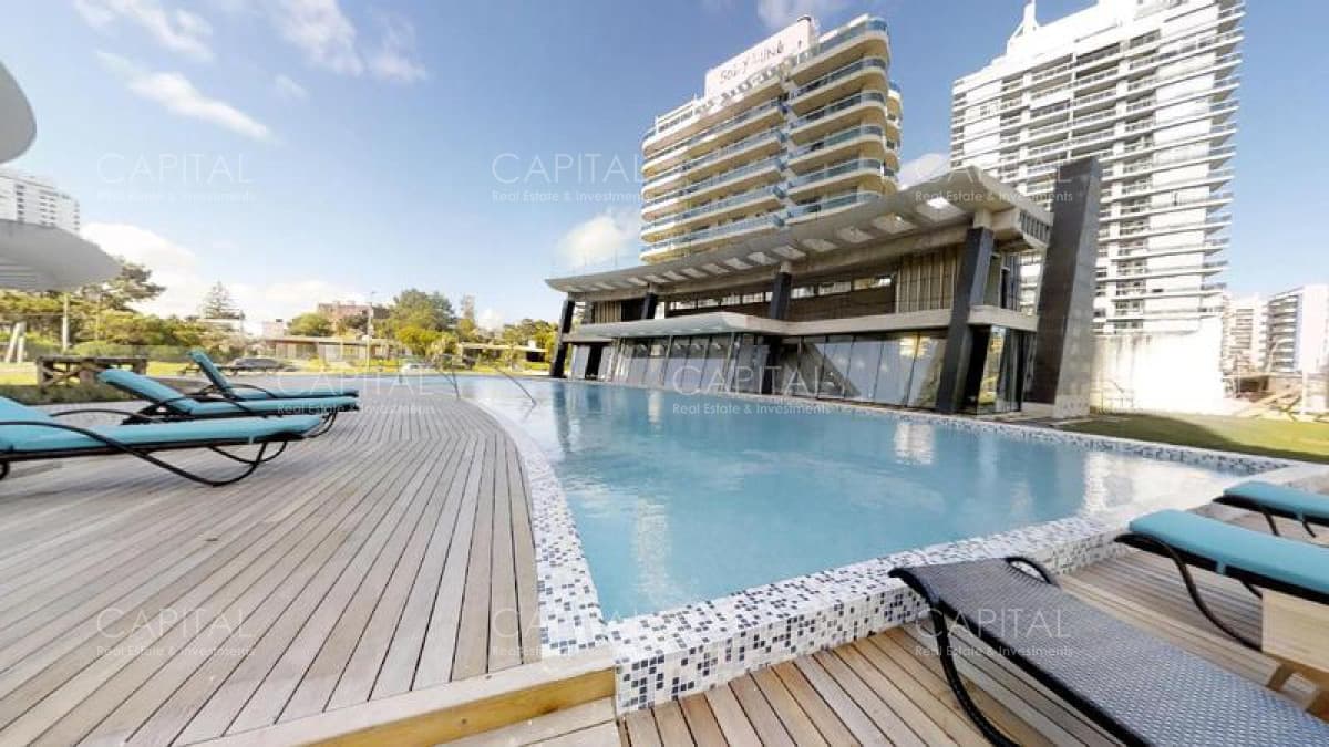 Art Tower Piso Alto en Venta