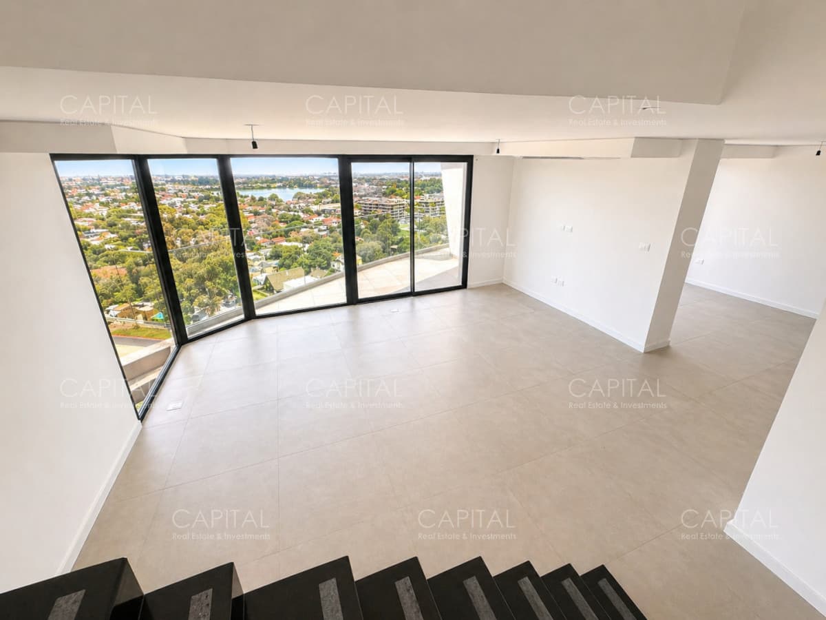 Penthouse en Carrasco | Piscina privada, solárium y doble parrillero