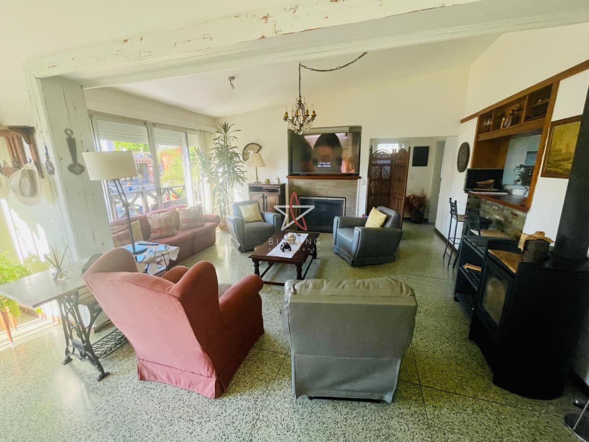 Casa de cuatro dormitorios en Alquiler Temporal, Punta del Este  - Bintang Propiedades