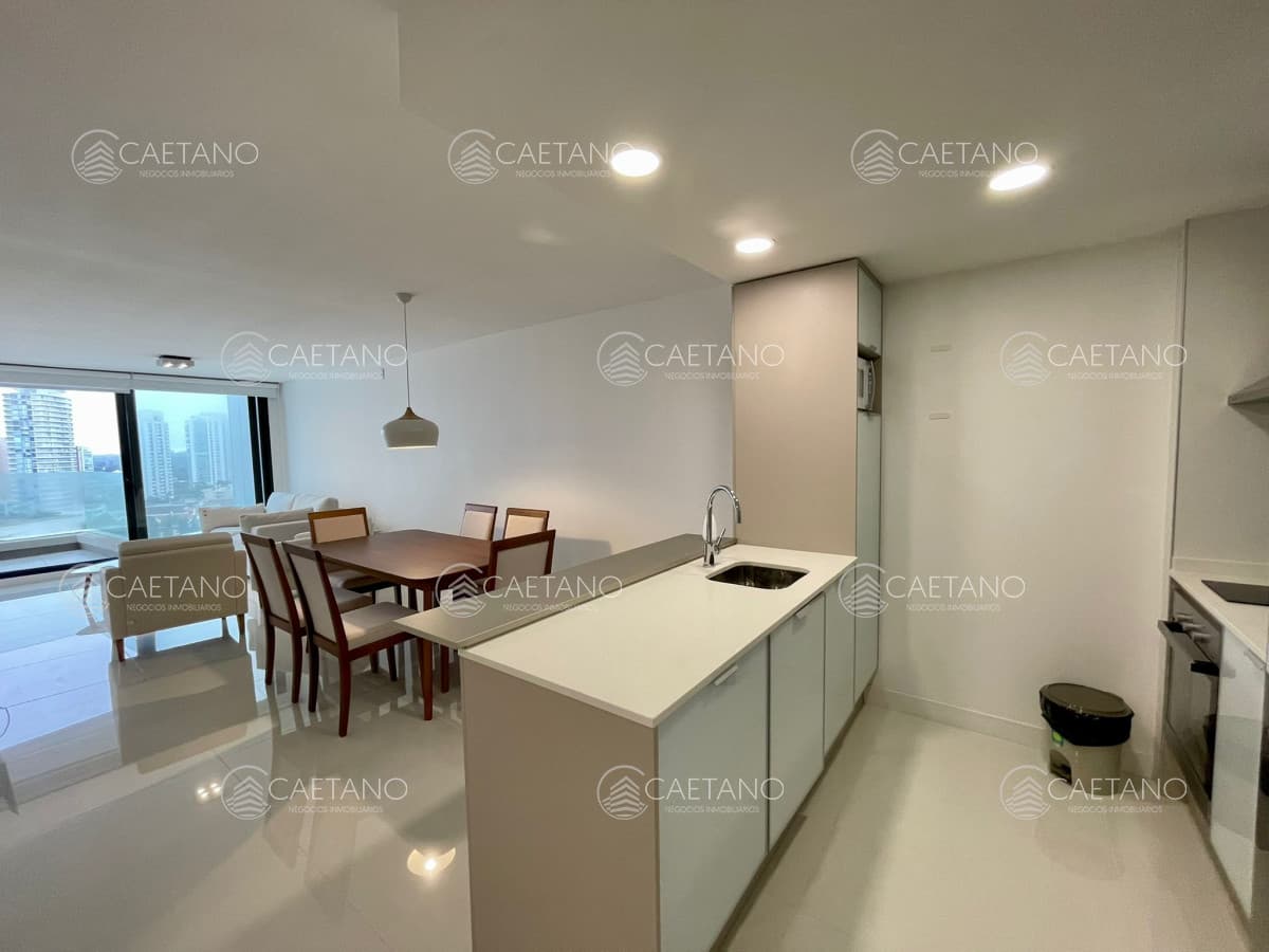 Apartamento de dos dormitorios en Venta, Punta del Este