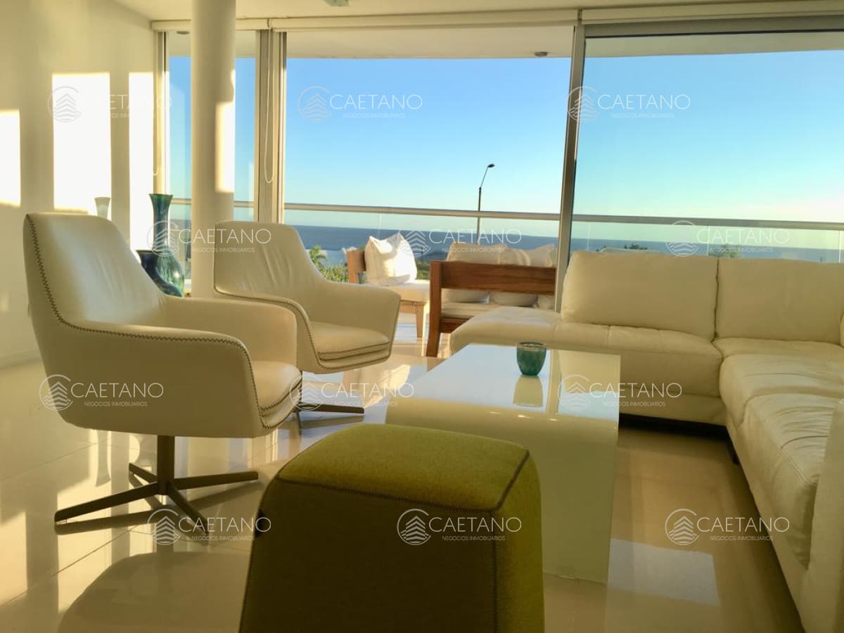 Apartamento En Alquiler de Temporada Dos dormitorios en Bikini Beach