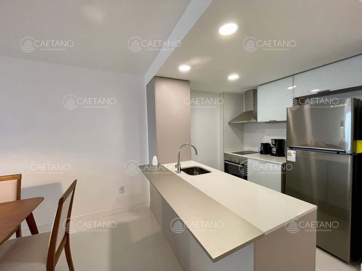 Apartamento de dos dormitorios en Venta, Punta del Este