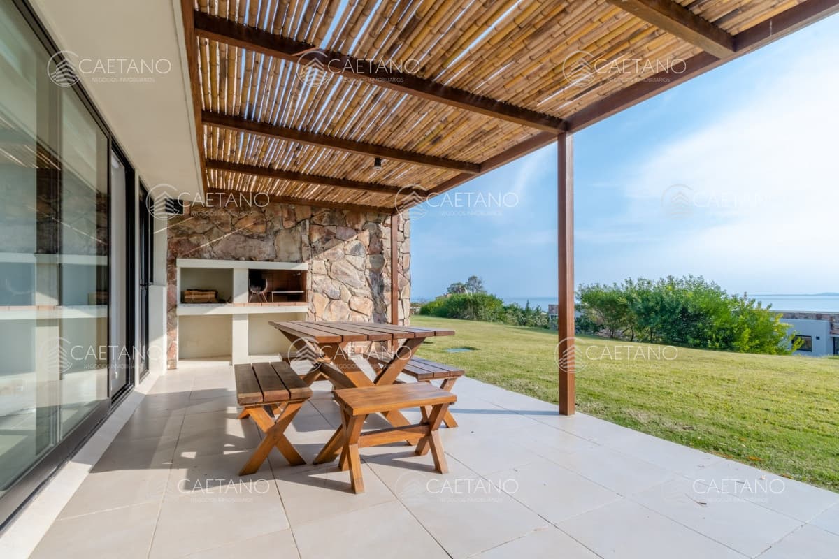 Alquiler temporario y venta de gran apartamento en la Loma de la Ballena