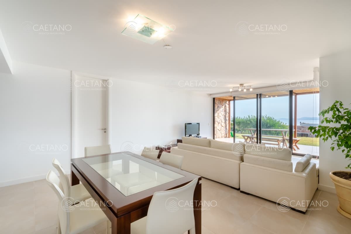 Alquiler temporario y venta de gran apartamento en la Loma de la Ballena