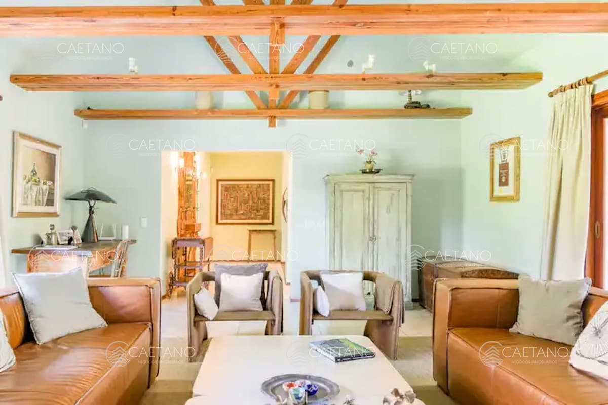 Venta casa 6 dormitorios, Rincón del Indio. Punta del Este