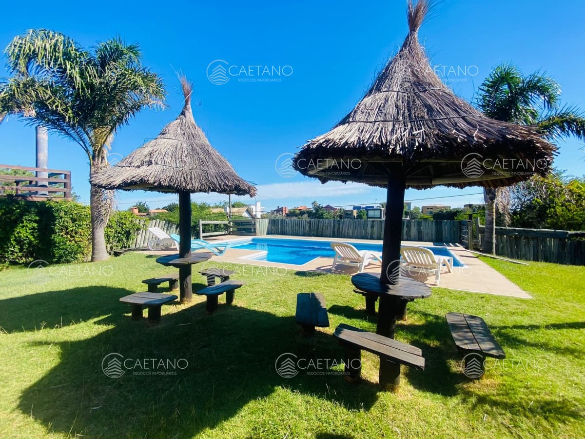 Casa en Alquiler a media cuadra de la playa Cuatro Suites