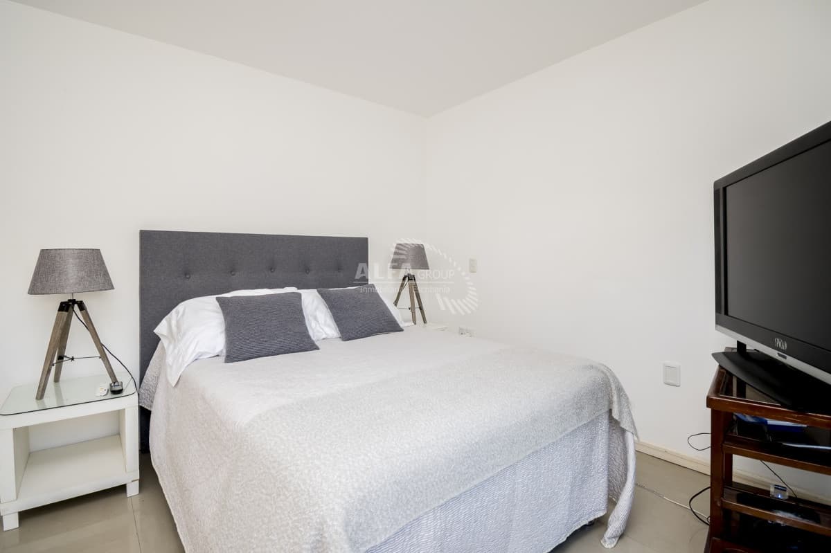 Amplio y luminoso apartamento de 2 dormitorios en Aidy Grill Venta y Alquiler