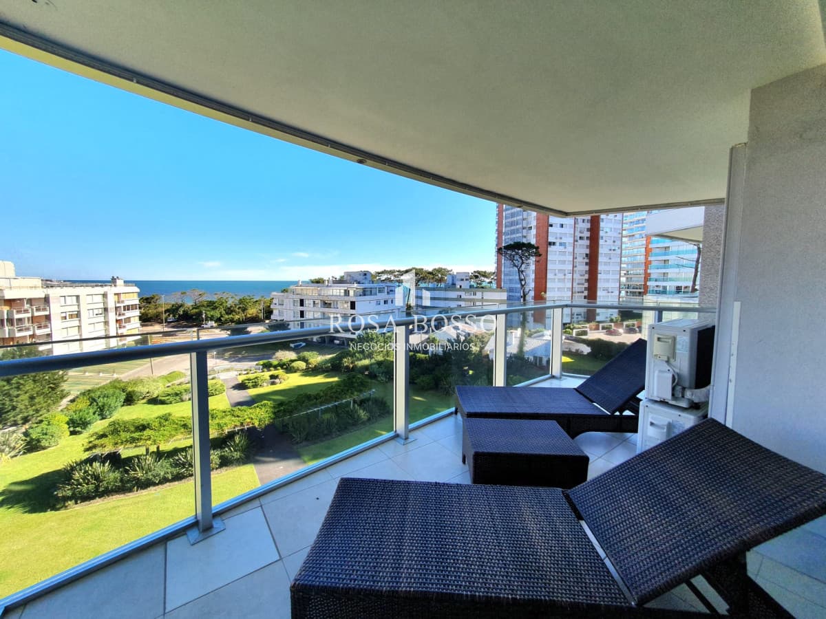 Sea And Forest Departamento en Venta Dos Dormitorios Punta del Este