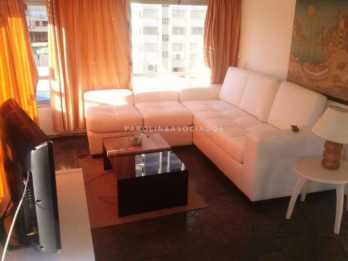Apartamento en Venta, Península. Oportunidad!!