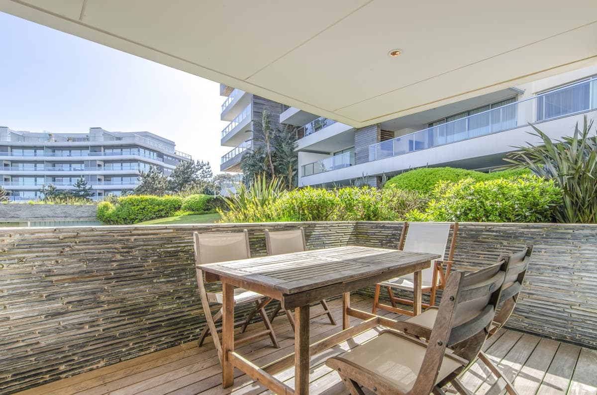 Apartamento en venta en edificio Brava 28, Punta del Este