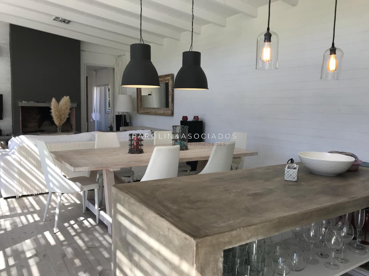 Casa en venta de 4 dormitorios en José Ignacio, Punta del Este.