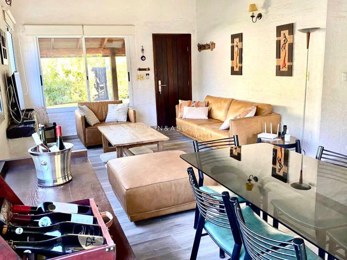Casa en La Barra a 250 metros del puente