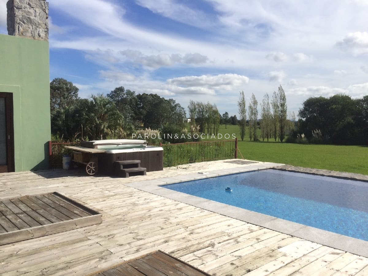 Casa en venta en El Quijote barrio privado, Punta del Este.