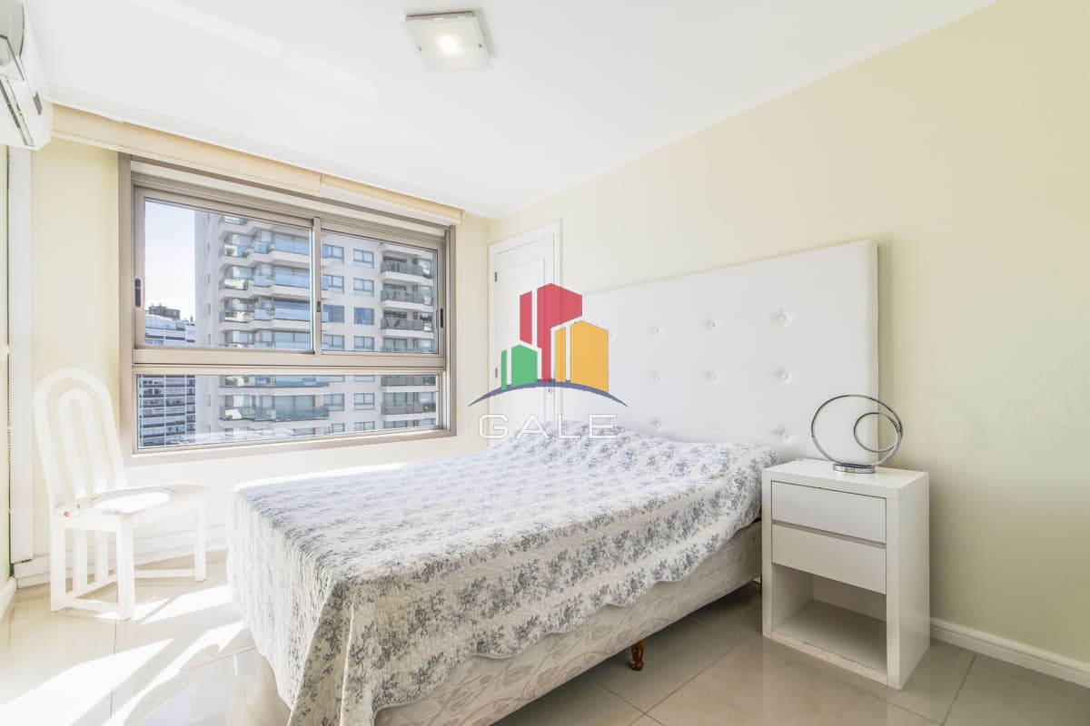 Gale Propiedades & Escribanía Apartamento ID.281 - Imperiale Apartamento Punta del Este Tres Dormitorios en Suite