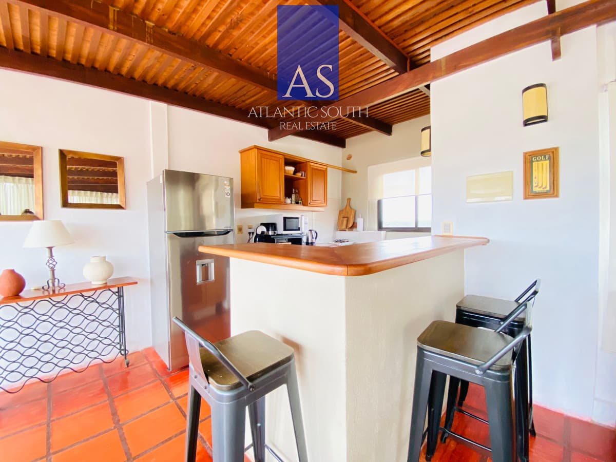 Apartamento 3 dormitorios 2 baños a metros del mar.