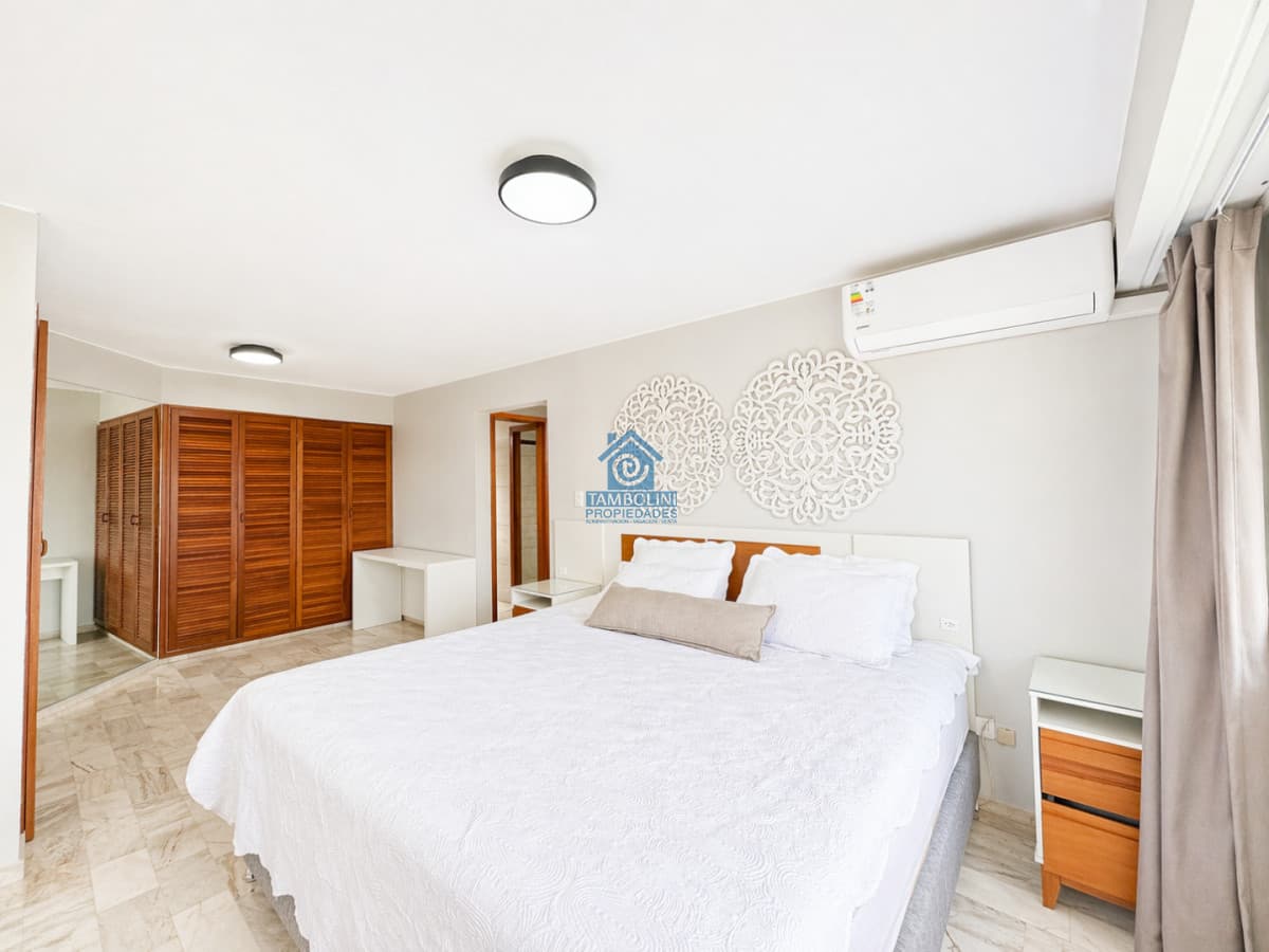 Venta departamento Tres Dormitorios Punta del Este  -