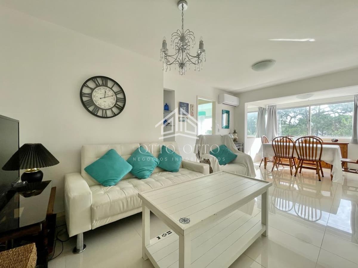 Apartamento en Venta Dos Dormitorios en Oportunidad