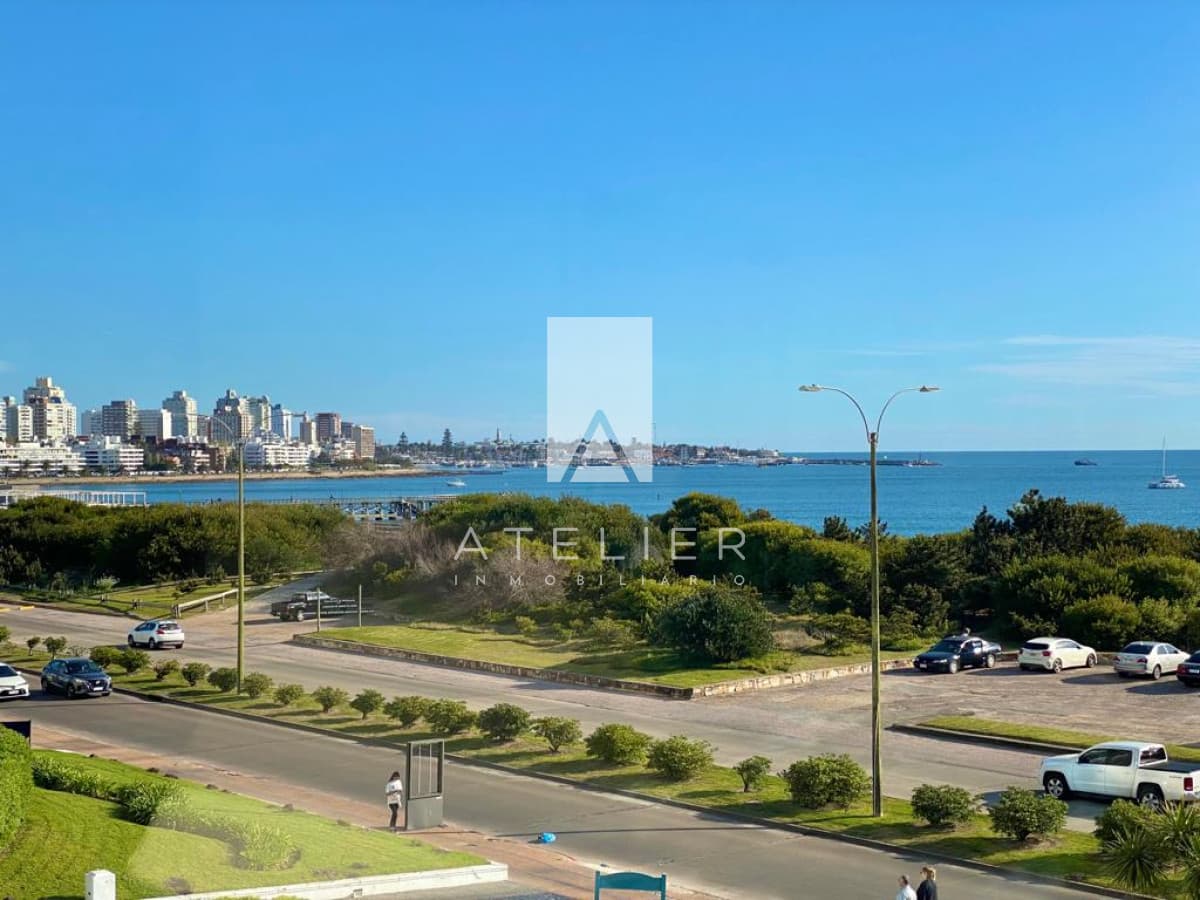 Venta de apartamento 3 dormitorios, Beverly Tower Punta del Este