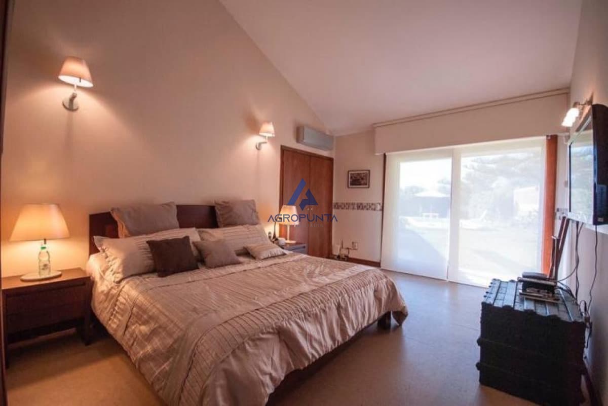 Excelente casa en venta y alquiler - Playa Mansa