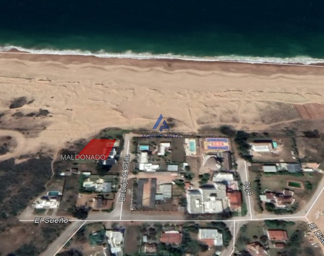 Terreno Sobre el Mar