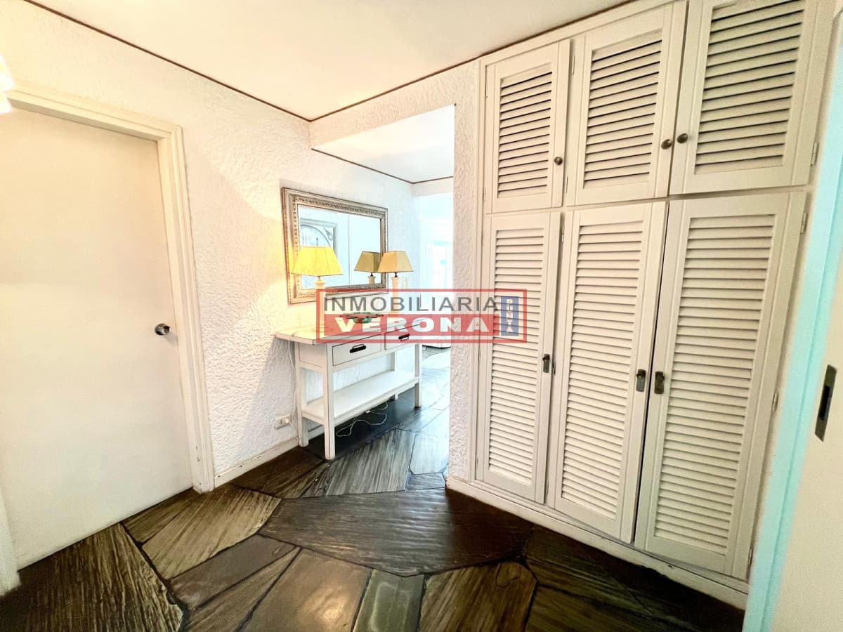 Cómodo depto. en plena Pení­nsula, cerca de todo. - Inmobiliaria Verona Punta