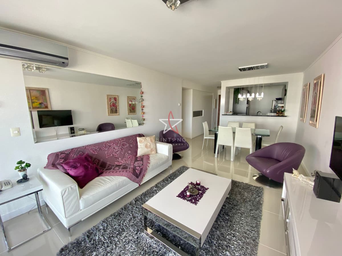 ALQUILER TEMPORARIO DE APARTAMENTO DE 2 DORMITORIOS EN FOREST TOWER II - Bintang Propiedades