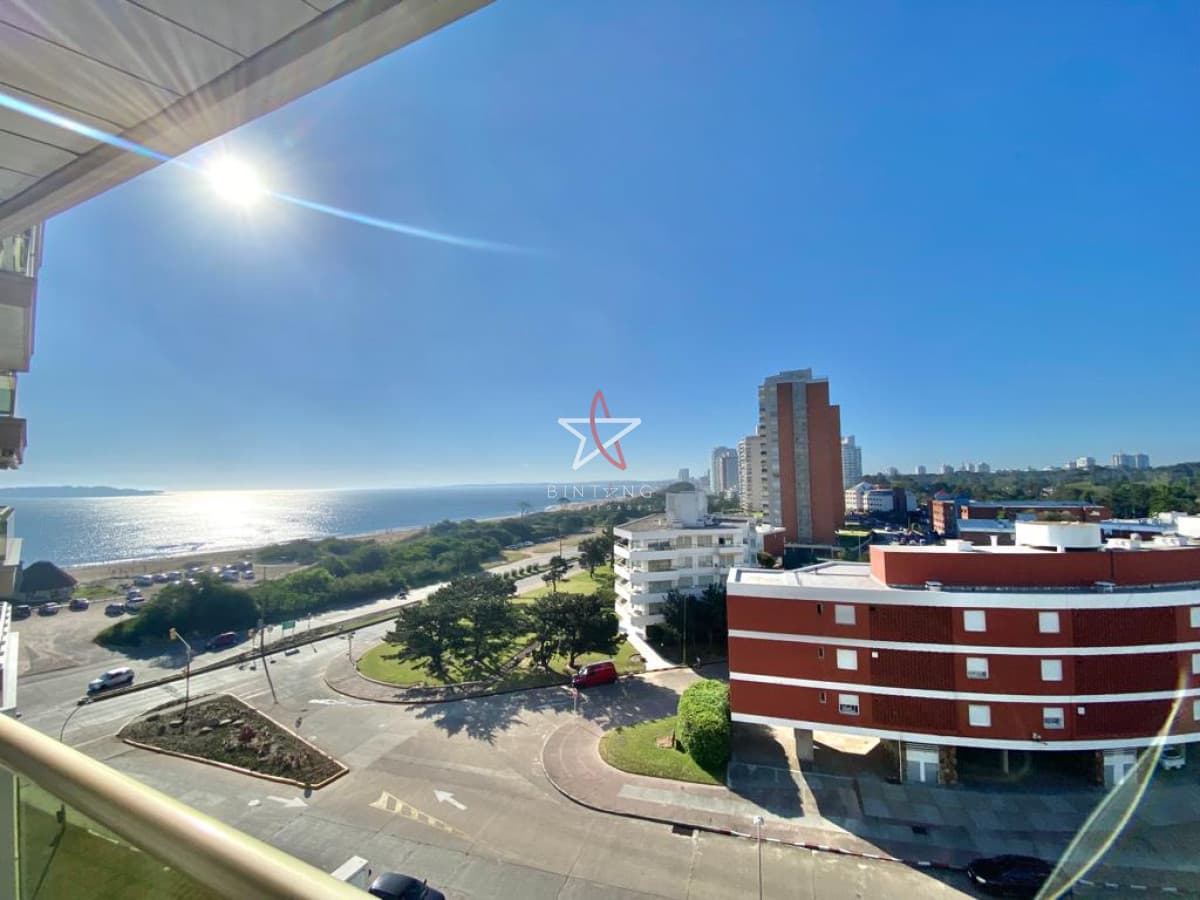 ALQUILER TEMPORARIO DE 3 DORMITORIOS EN MANSA PUNTA DEL ESTE  - Bintang Propiedades