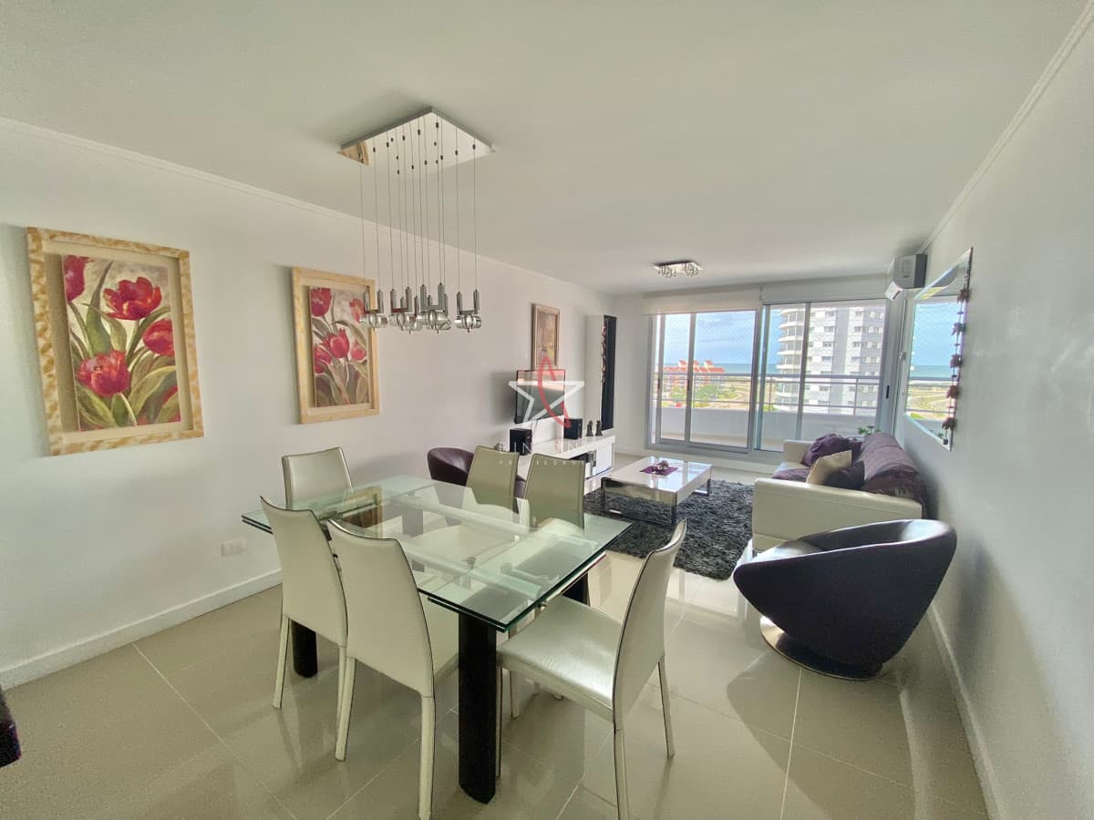 ALQUILER TEMPORARIO DE APARTAMENTO DE 2 DORMITORIOS EN FOREST TOWER II - Bintang Propiedades