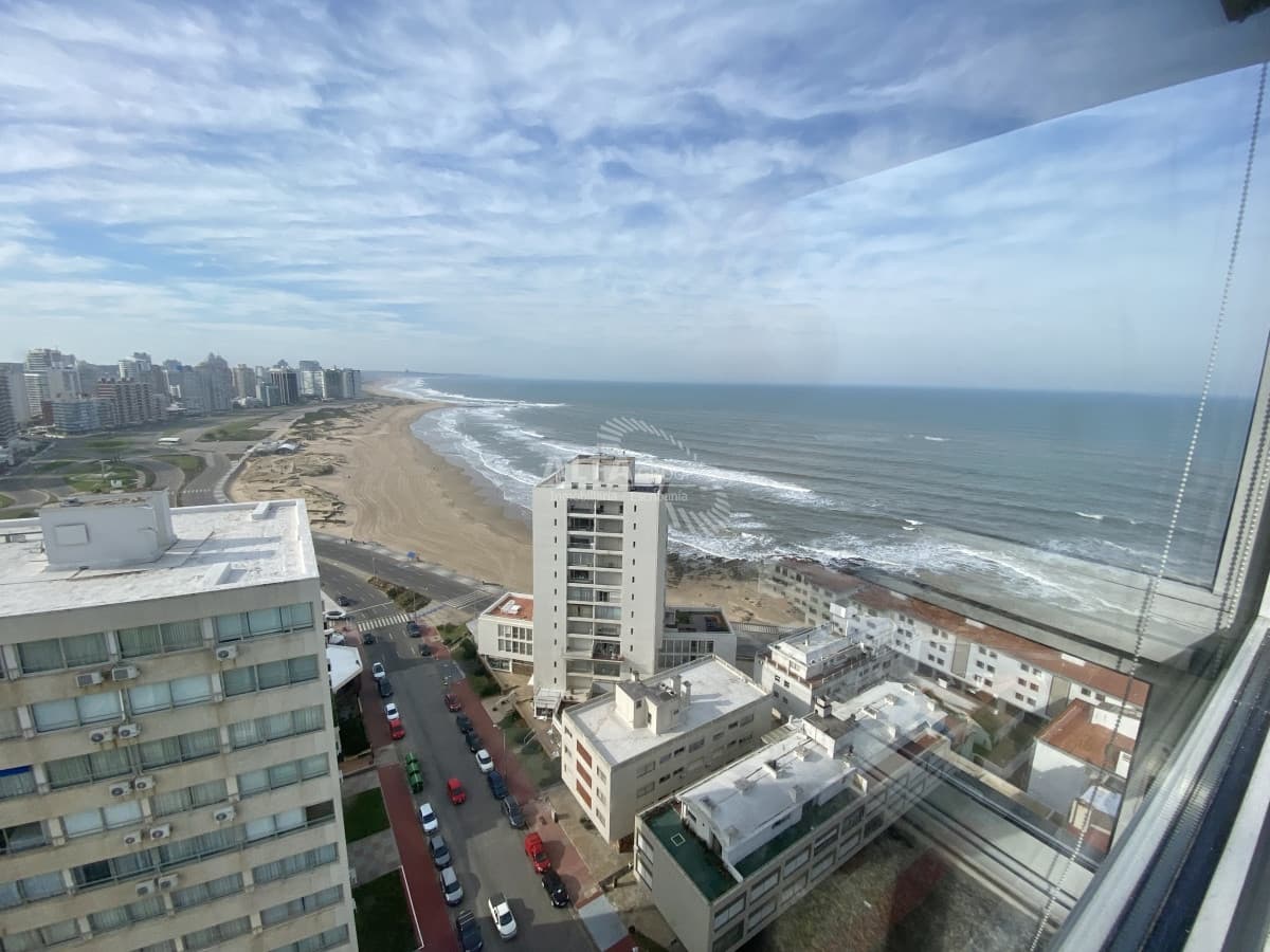 Apartamento en venta en Punta del Este-Playa Brava