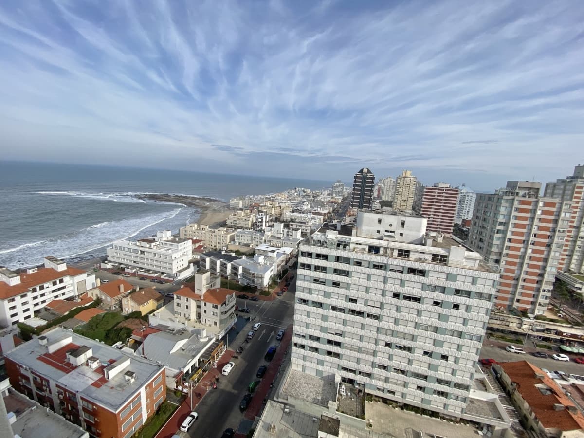 Apartamento en venta en Punta del Este-Playa Brava