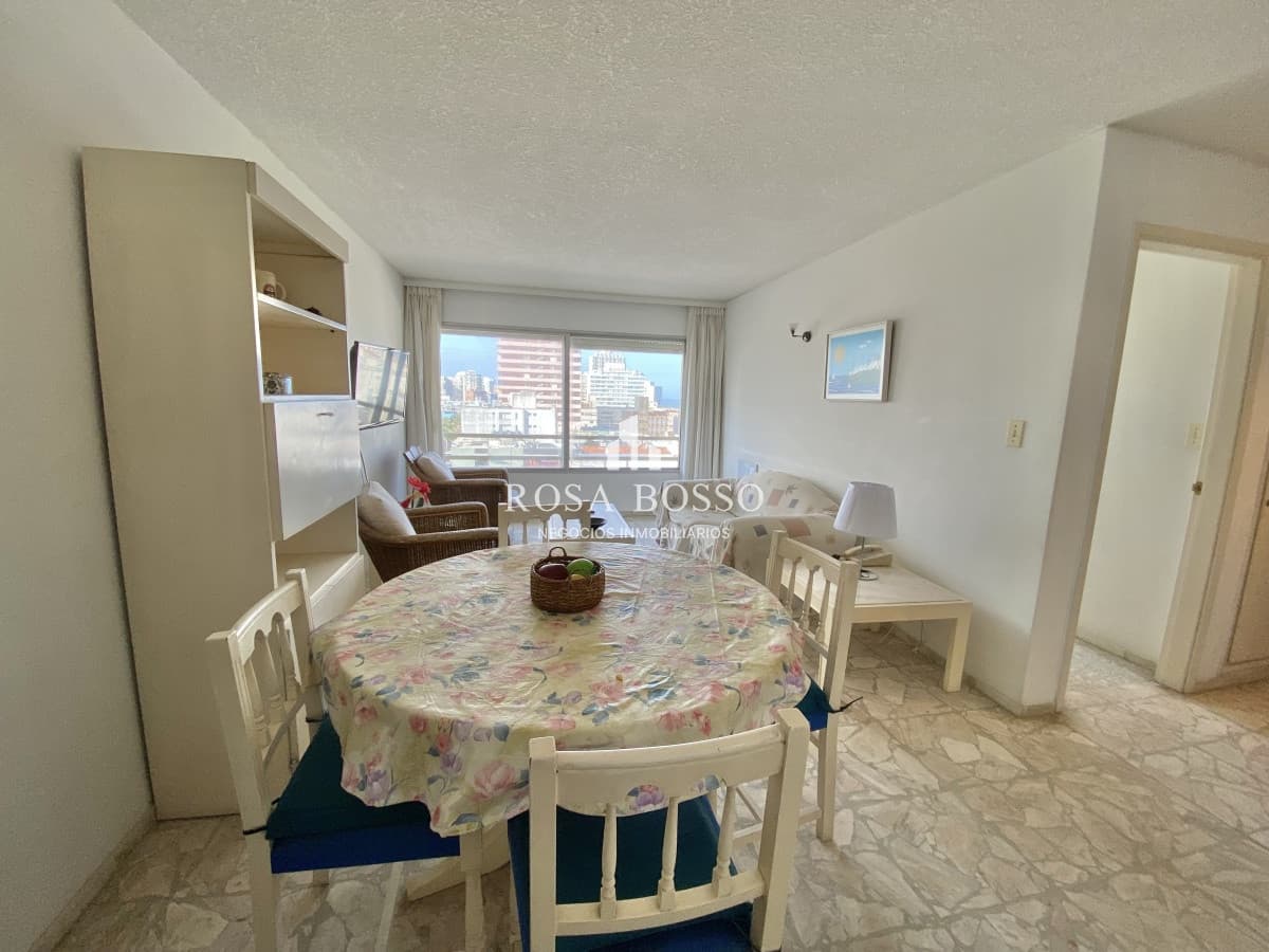 VENTA DE APARTAMENTO DE 1 DORMITORIO Y MEDIO EN PENINSULA PUNTA DEL ESTE