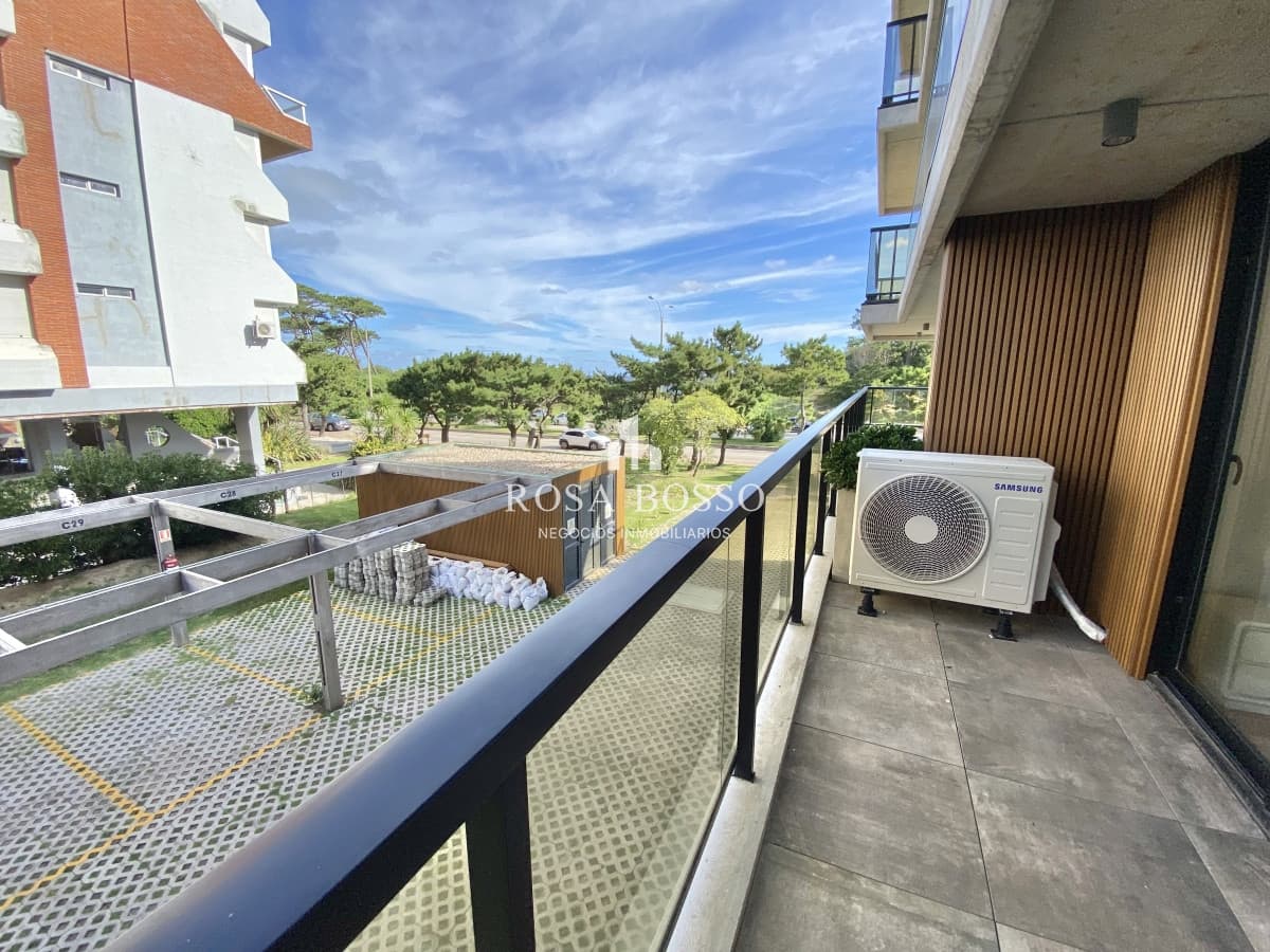 VENTA APARTAMENTO 1 DORMITORIO EDIFICIO MANSA INN BEACH