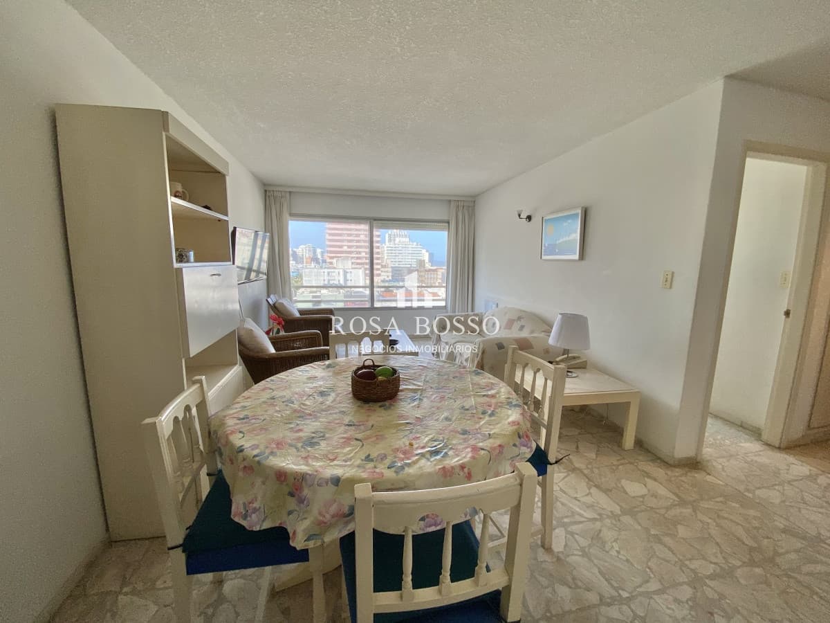 VENTA DE APARTAMENTO DE 1 DORMITORIO Y MEDIO EN PENINSULA PUNTA DEL ESTE