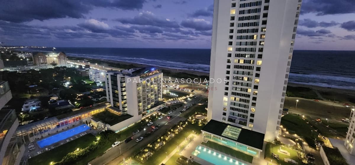 Apartamento en venta 2 dormitorio en Look Brava, Punta del Este.