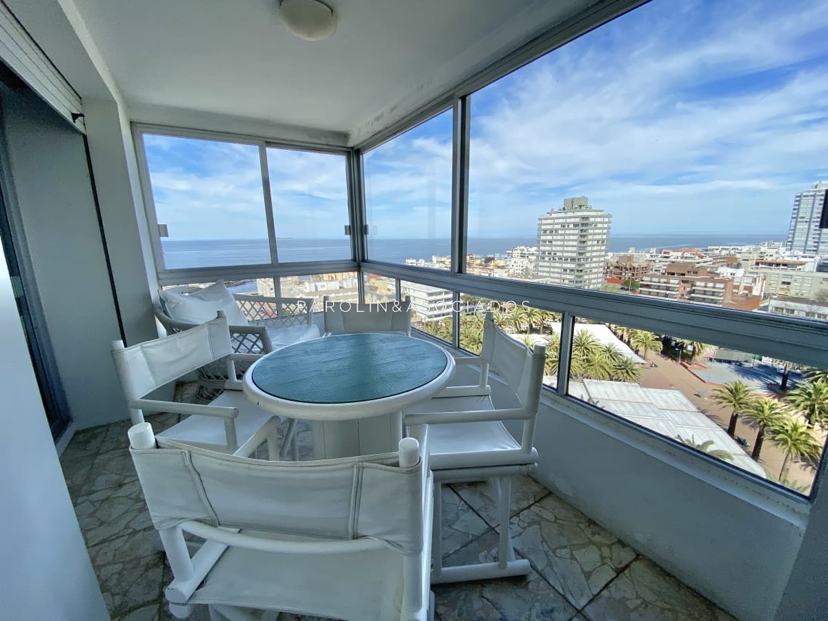 Apartamento en Peninsula, 3 dormitorios