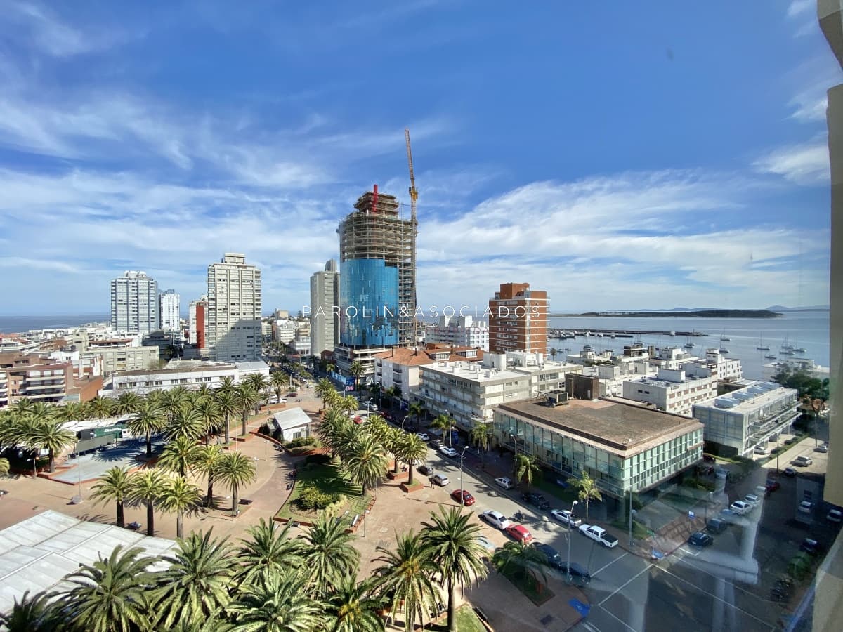 Apartamento en Peninsula, 3 dormitorios