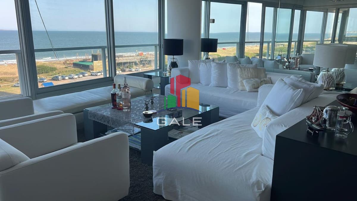 VENTA DE APARTAMENTO DE 3 DORMITORIOS EN EDIFICIO LE PARC PUNTA DEL ESTE  -