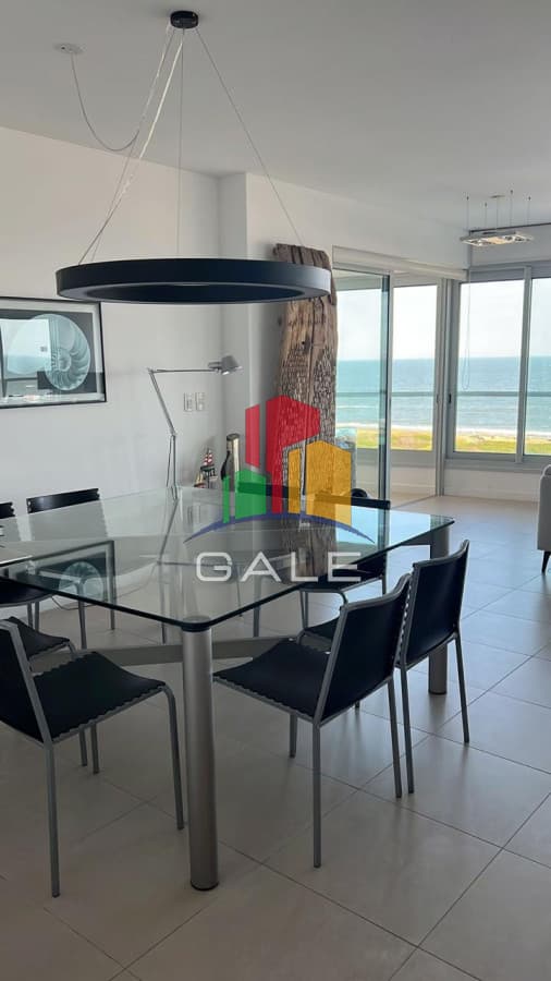 VENTA DE APARTAMENTO DE 3 DORMITORIOS EN EDIFICIO LE PARC PUNTA DEL ESTE  -