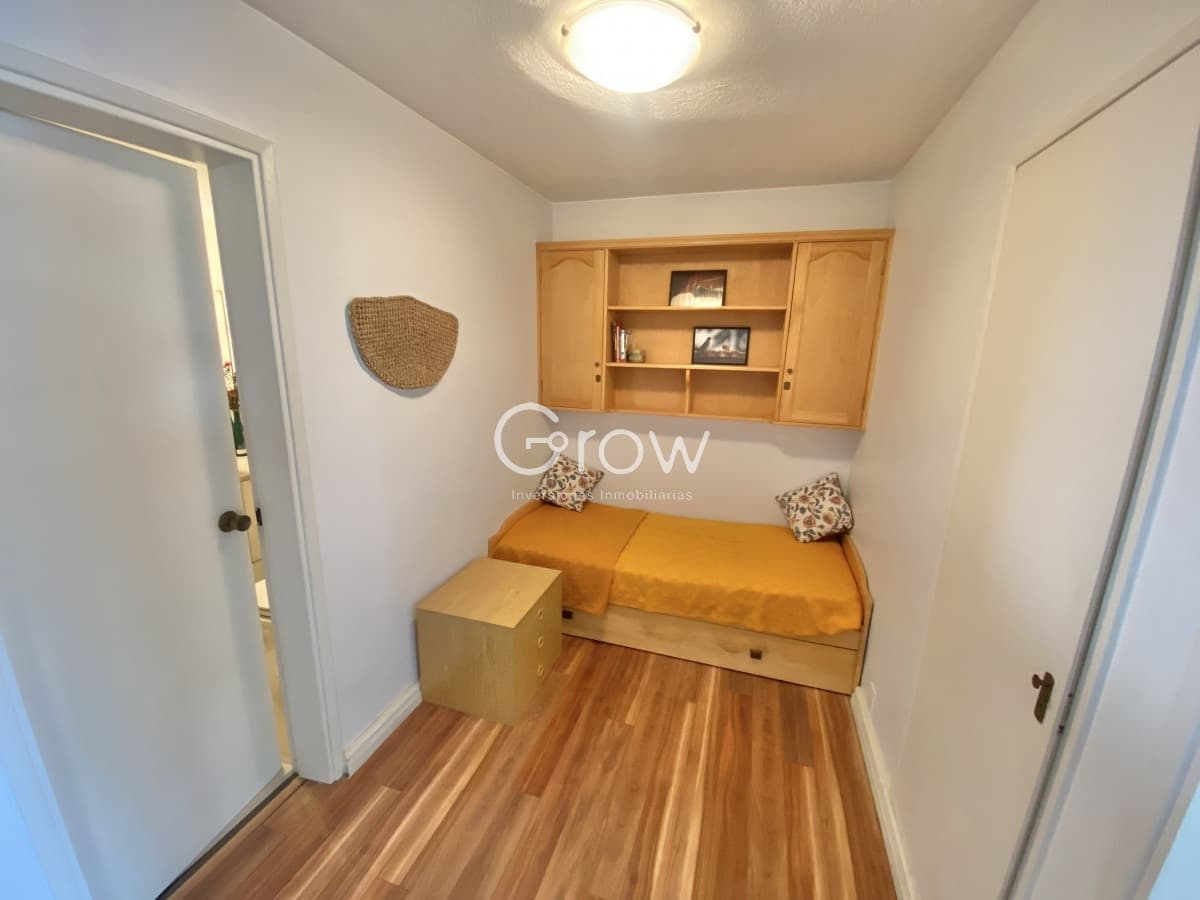 VENTA DE APARTAMENTO DE 1 DORMITORIO EN EDIFICIO LIBERTADOR PUNTA DEL ESTE