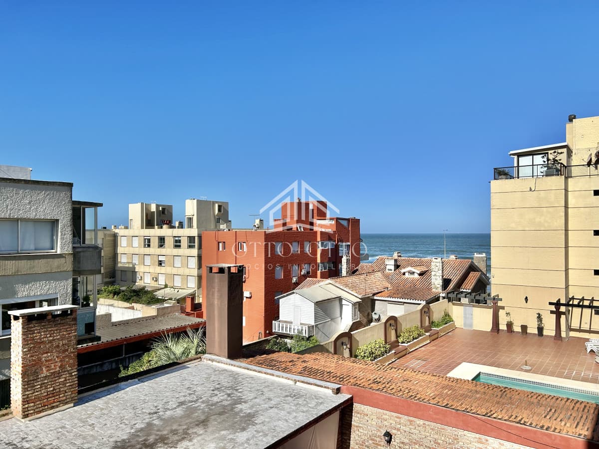 VENTA APARTAMENTO 3 DORMITORIOS EDIFICIO COSTA BRAVA PUNTA DEL ESTE