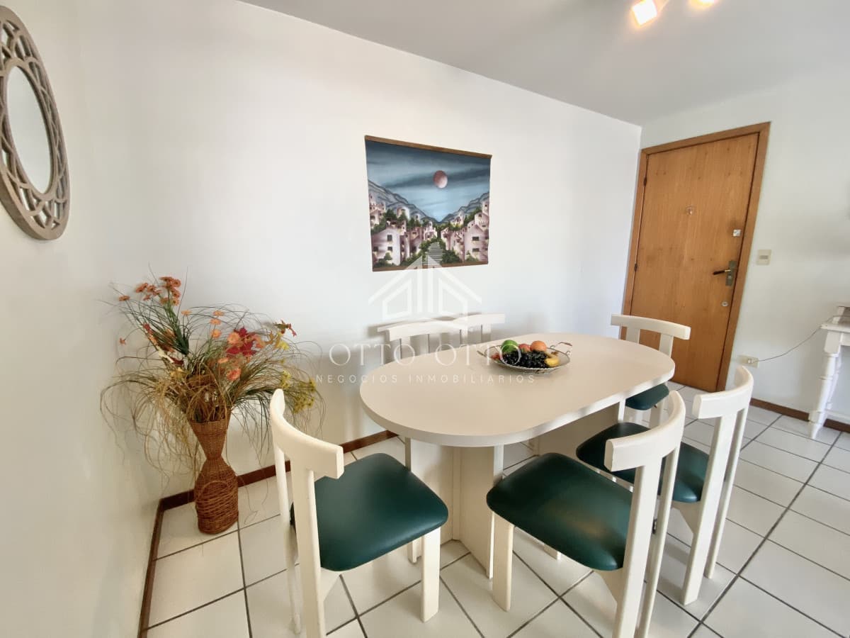 APARTAMENTO EN VENTA DE 2 DORMITORIOS - PLAYA MANSA