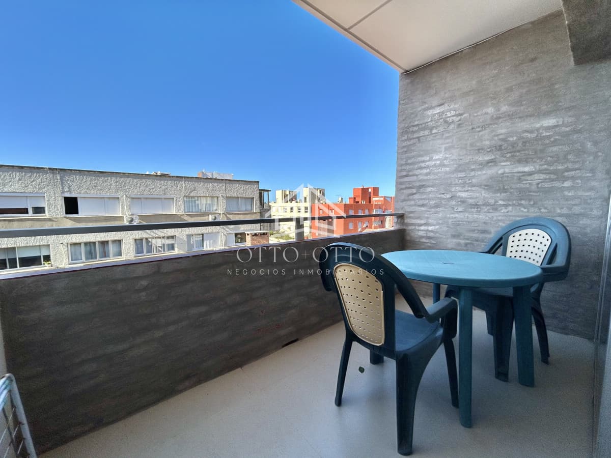 VENTA APARTAMENTO 3 DORMITORIOS EDIFICIO COSTA BRAVA PUNTA DEL ESTE