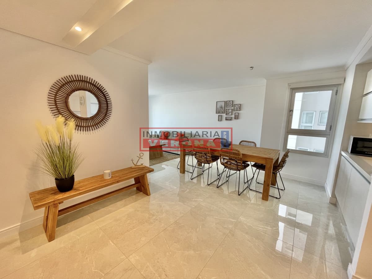 ALQUILER TEMPORARIO DE APARTAMENTO DE 2 DORMITORIOS EN MIAMI BOULEVARD II - Inmobiliaria Verona Punta