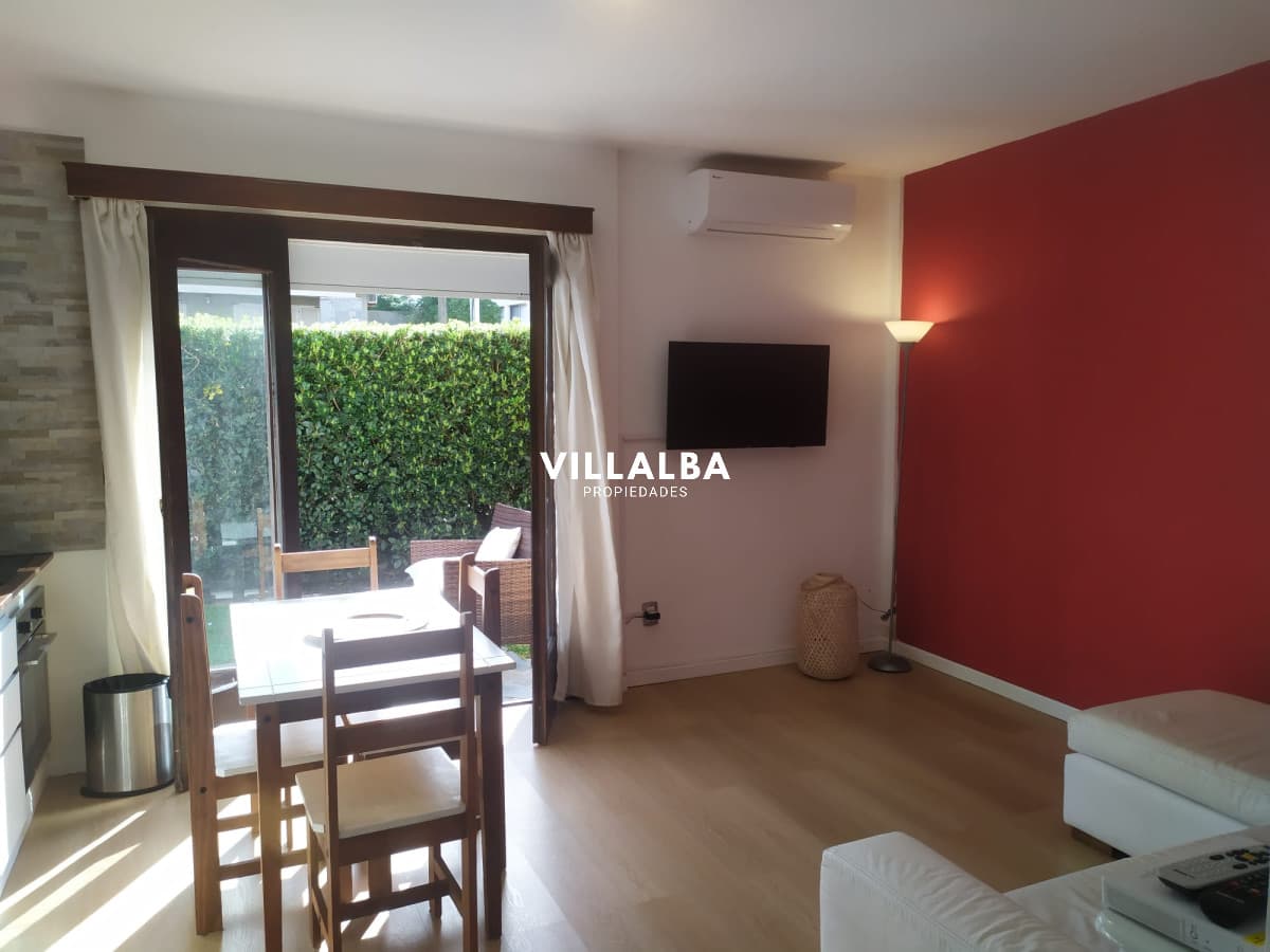 Apartamento 1 y 12 dormitorios, Punta del Este