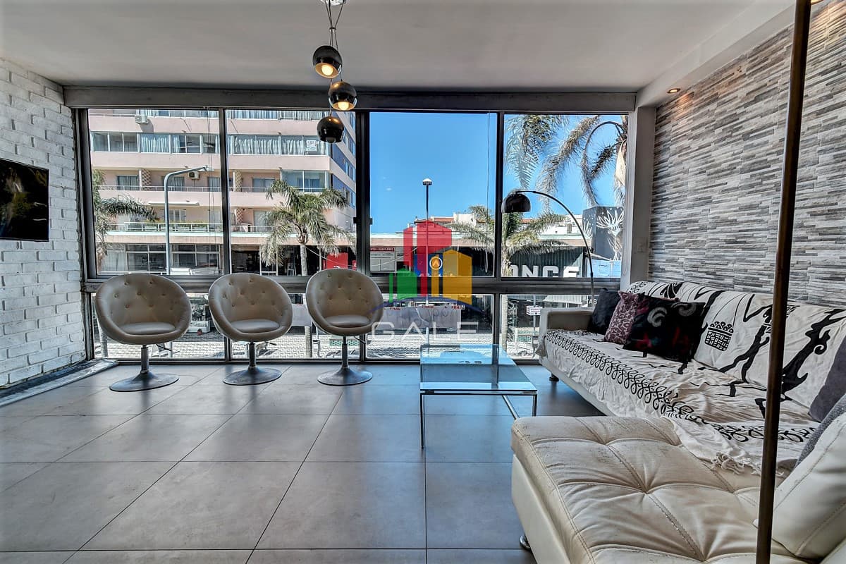 Gale Propiedades & Escribanía Apartamento ID.4857 - Venta de Apartamento 3 dormitorios en Península, Punta del Este.