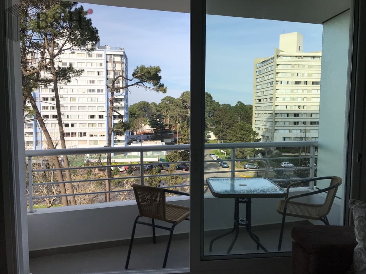 Alquiler temporario de Apartamento 2 dormitorios en Roosevelt, Punta del Este.