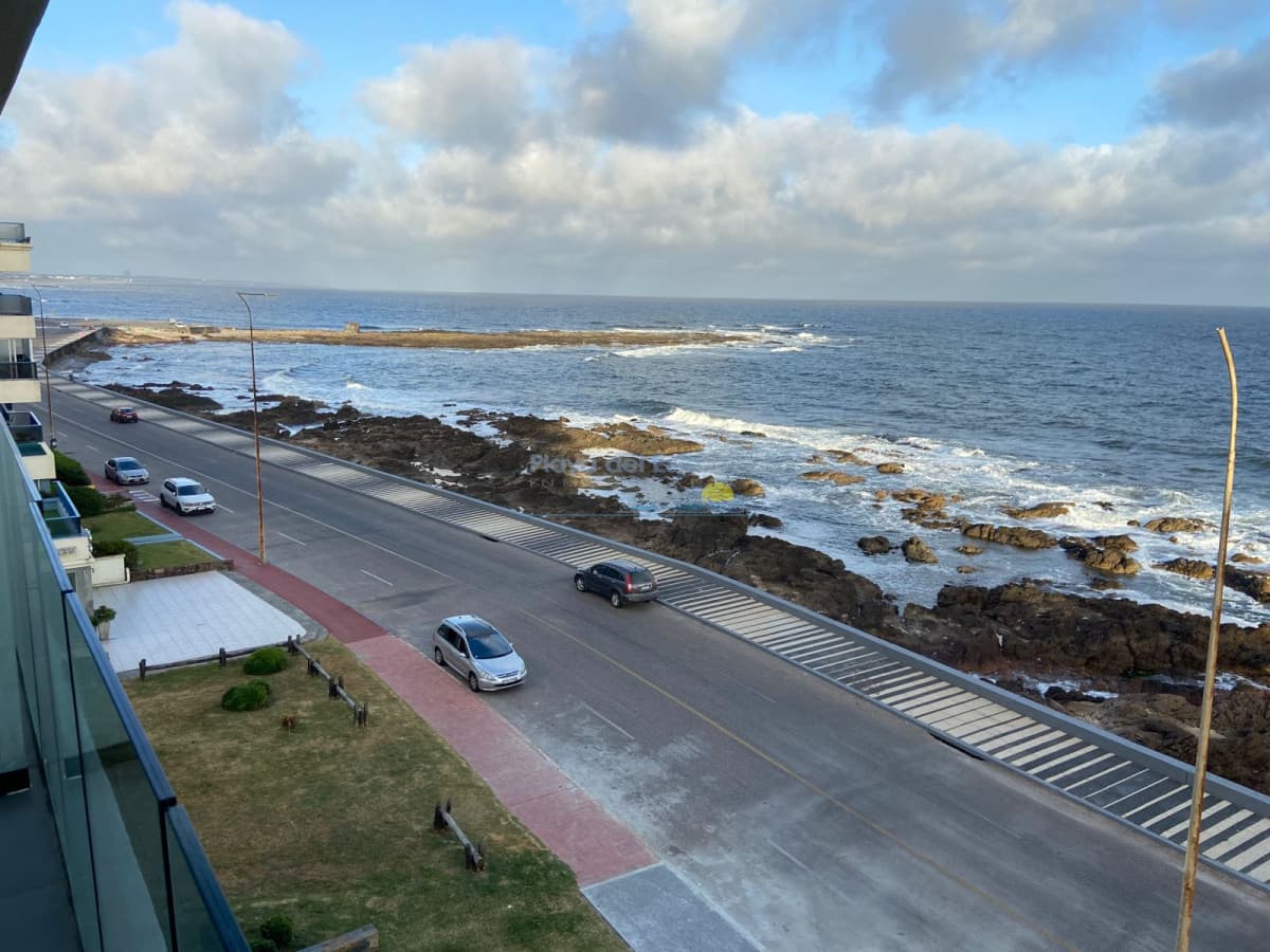 APARTAMENTO EN VENTA EN BRAVA - Inmobiliaria Playa del Este