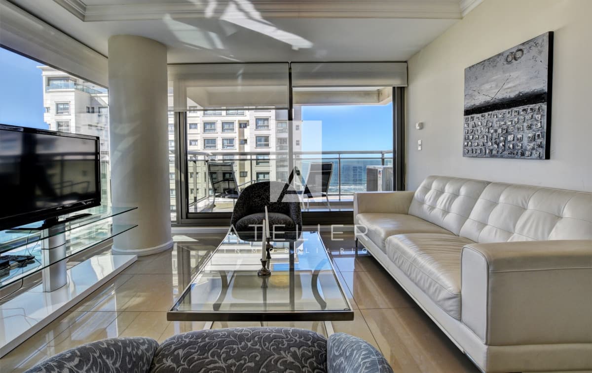 Venta de Apartamento, 2 dormitorios. Playa brava, Punta del Este.