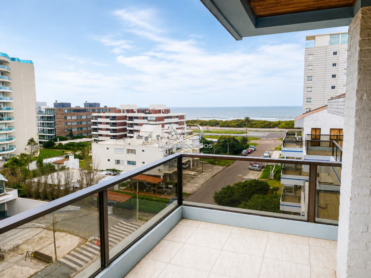 Muy comodo apartamento Carmar a pasos del mar. Ref (8259)