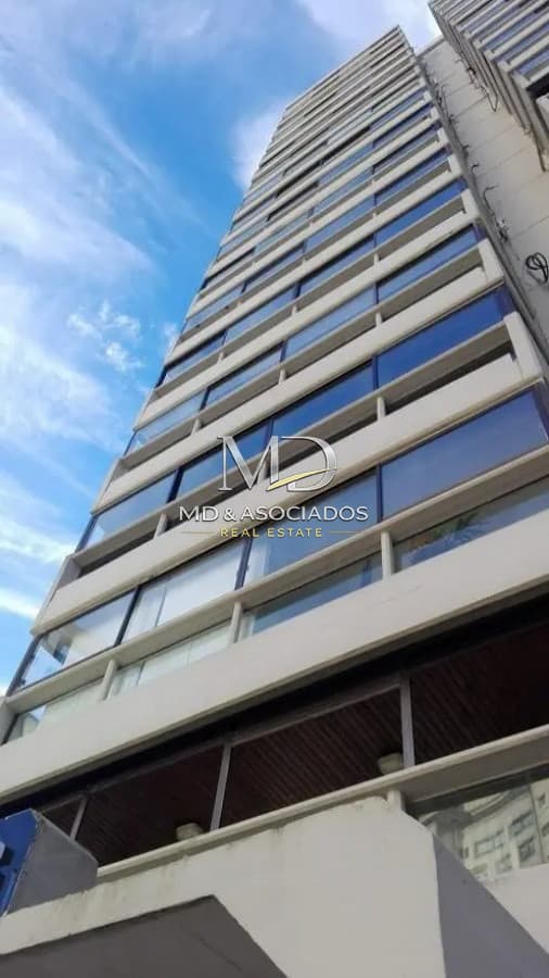 Moderno apartamento FRENTE AL MAR